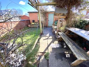 Photo 19- click for photo gallery